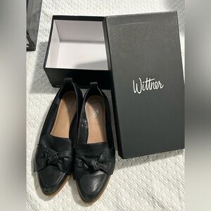 Wittner Classic Black Leather Loafers with bow detail